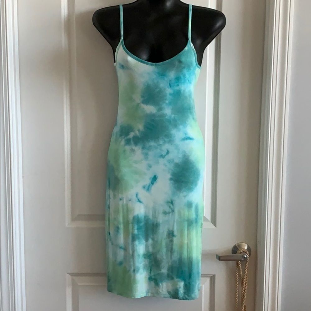 🟣 Forever 21 TieDye Dress Size M